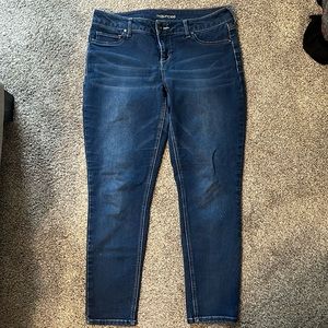 Women’s skinny jeans